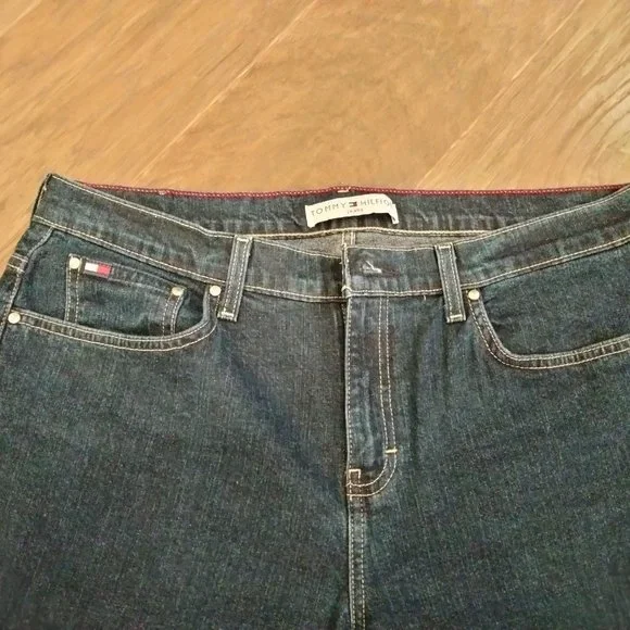 Tommy Hilfiger Dark Wash Bootcut Jeans – Size 14 (36 x 32) - Picture 6 of 9